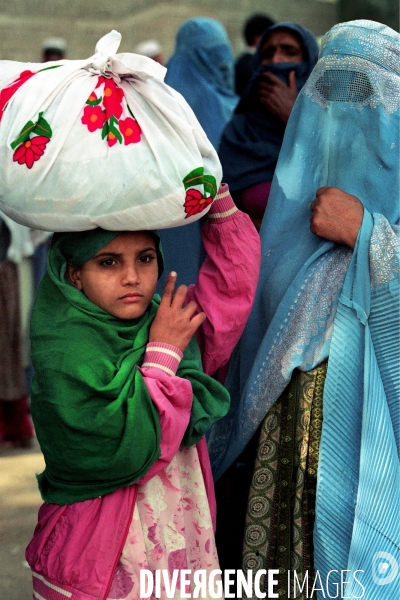 The Scars of the Afghanistan War. Les cicatrices de la guerre d Afghanistan.