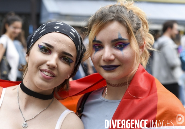 Portraits à la Marche des Fiertés 2021 à Paris. Pride March 2021 in Paris.