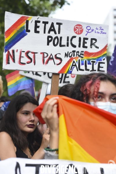 Portraits à la Marche des Fiertés 2021 à Paris. Pride March 2021 in Paris.