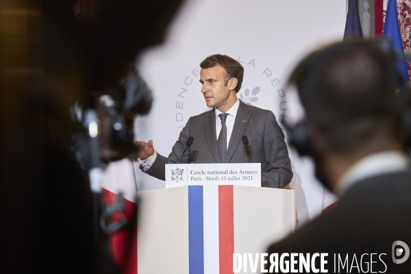 Discours le 14 juillet  du Président Emmanuel Macron aux armées