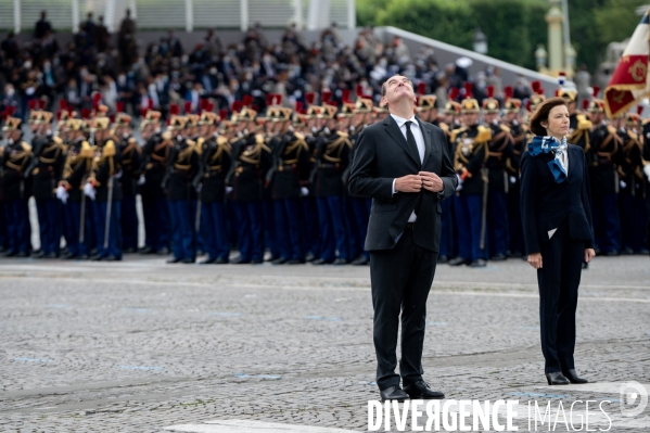 14 juillet. Le gouvernement au défilé militaire.