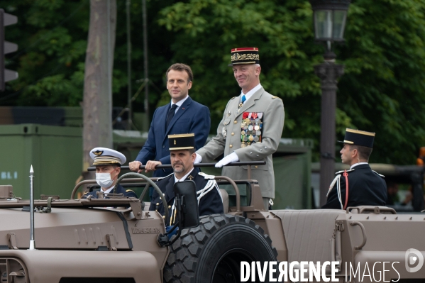 14 juillet. Le gouvernement au défilé militaire.