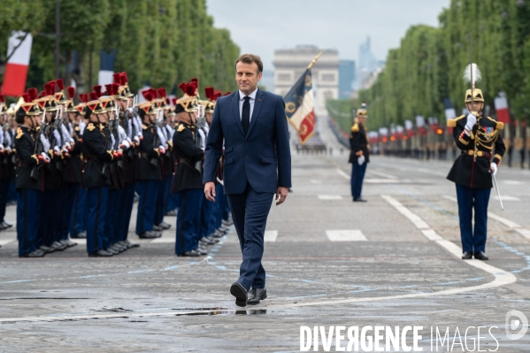 14 juillet. Le gouvernement au défilé militaire.