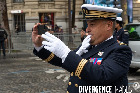 14 juillet. Défilé militaire.