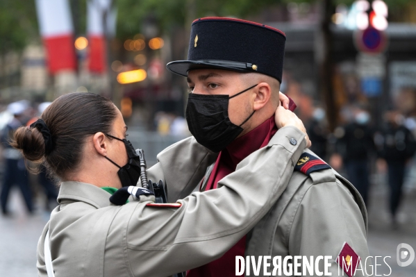 14 juillet. Défilé militaire.