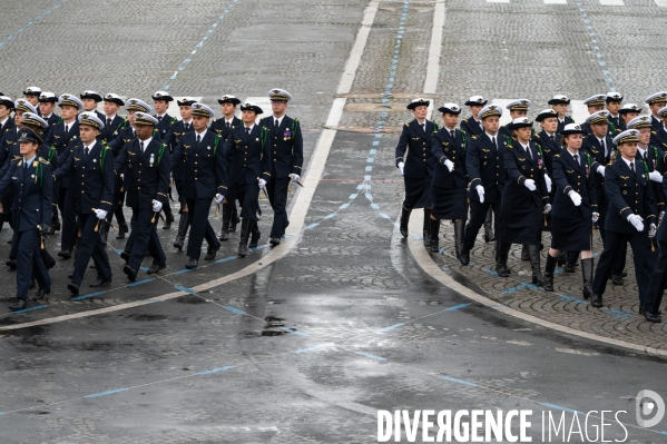 14 juillet. Défilé militaire.