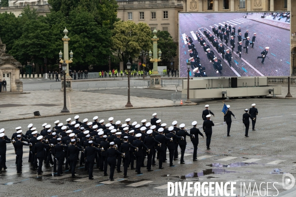 14 juillet. Défilé militaire.