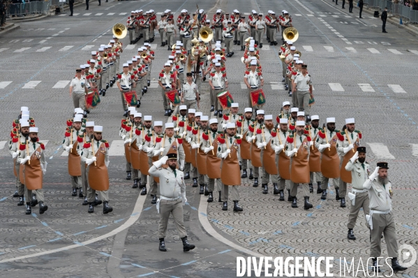 14 juillet. Défilé militaire.