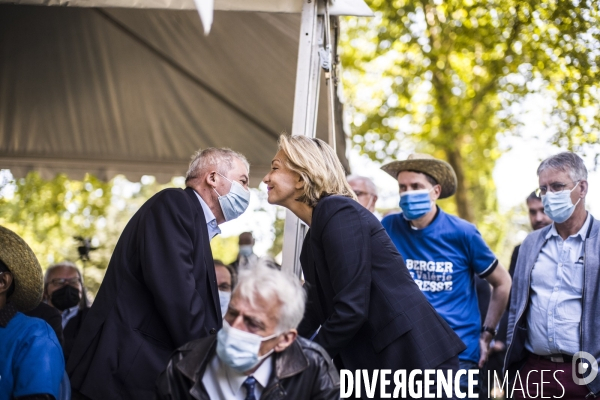 Meeting de campagne a la primaire de la droite de valerie pecresse