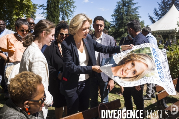 Meeting de campagne a la primaire de la droite de valerie pecresse