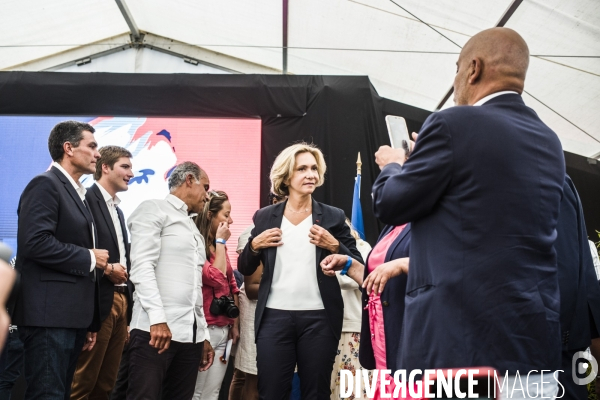 Meeting de campagne a la primaire de la droite de valerie pecresse