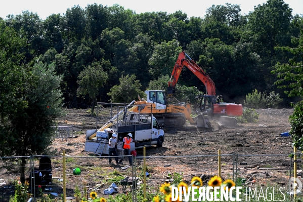 Destruction des jardins ouvriers d Aubervilliers