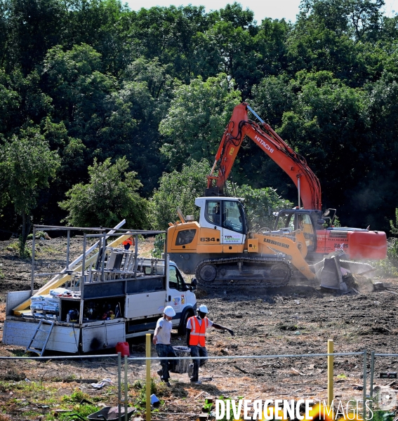 Destruction des jardins ouvriers d Aubervilliers