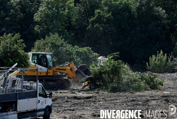 Destruction des jardins ouvriers d Aubervilliers