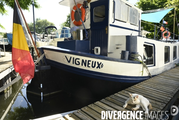 Copropriété flottante au Port de plaisance de Vigneux-sur-Seine