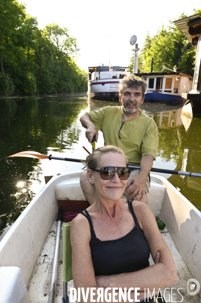 La vie coule tranquilement au Port de plaisance de Vigneux-sur-Seine