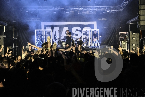 Concert de Mass Hysteria au festival 666