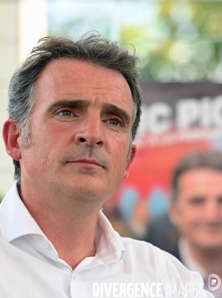 Eric Piolle en campagne pour la presidentielle 2022