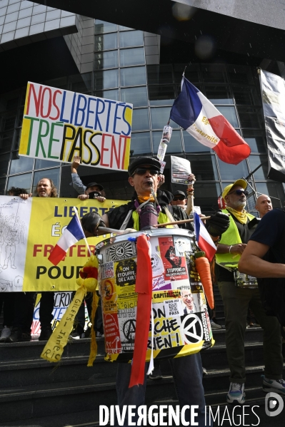 Manifestation contre le passe sanitaire QR code, à Paris le 4 septembre 2021. Demonstration against sanitary pass.