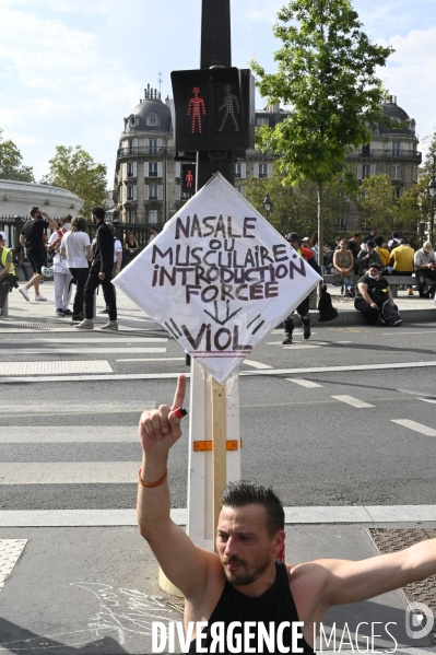 Manifestation contre le passe sanitaire QR code, à Paris le 4 septembre 2021. Demonstration against sanitary pass.