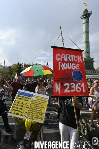 Manifestation contre le passe sanitaire QR code, à Paris le 4 septembre 2021. Demonstration against sanitary pass.