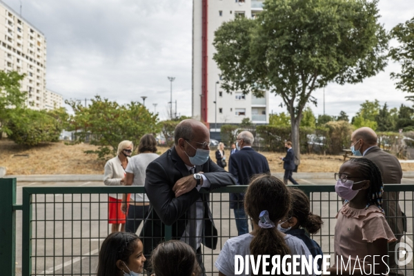 Macron à Mareille jour 2: Les écoles