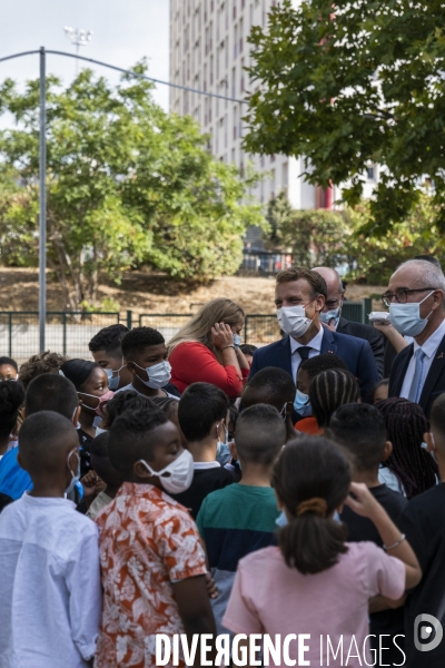 Macron à Mareille jour 2: Les écoles