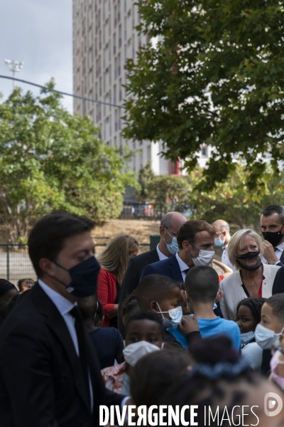 Macron à Mareille jour 2: Les écoles