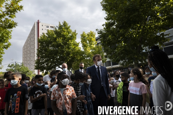 Macron à Mareille jour 2: Les écoles