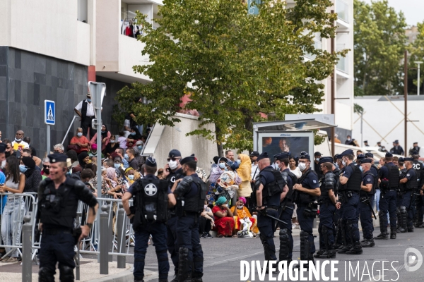 Macron à Mareille jour 2: Les écoles