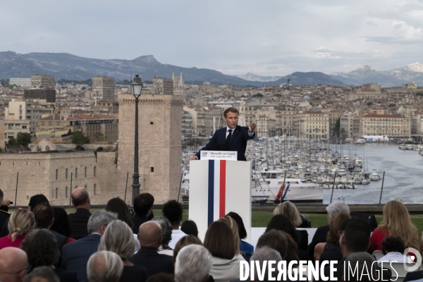 Macron à Marseille, j2: Discours du Pharo