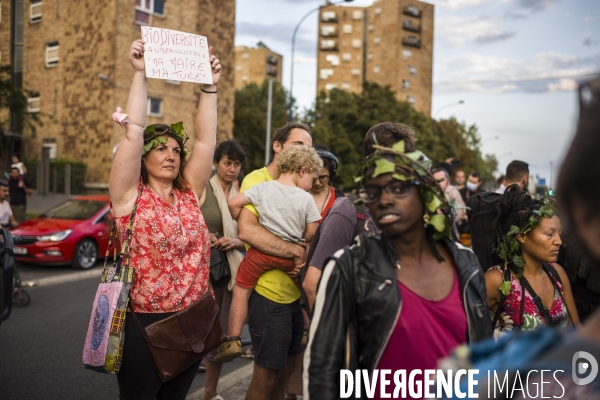 Manifestation en soutien aux jardins des vertus aubervilliers.