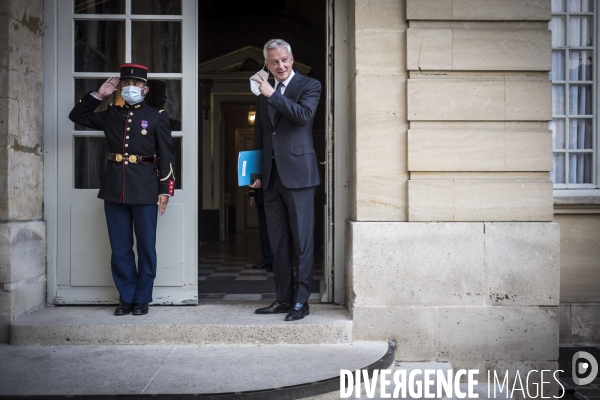 Jean Castex reçoit les partenaires sociaux.