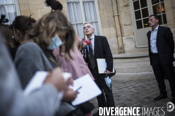 Jean Castex reçoit les partenaires sociaux.