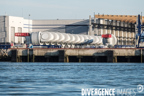 Illustration port de Saint Nazaire vu depuis la Loire