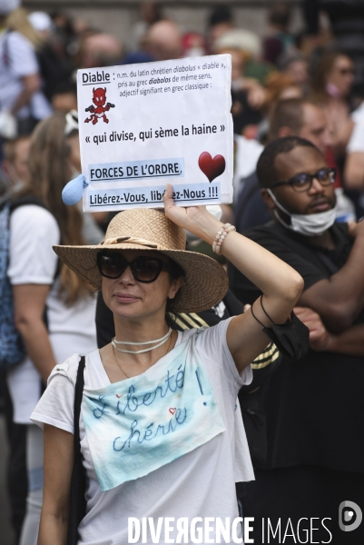 Manifestation contre le passe sanitaire QR code, à Paris le 11 septembre 2021. Demonstration against sanitary pass.