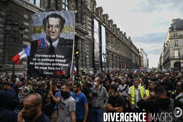 Manifestation contre le passe sanitaire QR code, à Paris le 11 septembre 2021. Demonstration against sanitary pass.