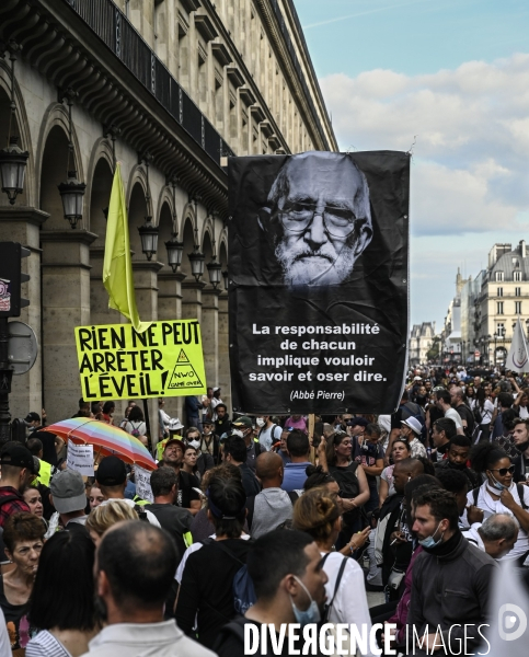 Manifestation contre le passe sanitaire QR code, à Paris le 11 septembre 2021. Demonstration against sanitary pass.