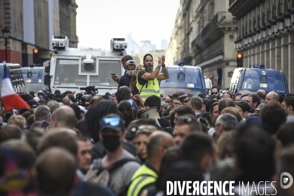 Manifestation contre le passe sanitaire QR code, à Paris le 11 septembre 2021. Demonstration against sanitary pass.