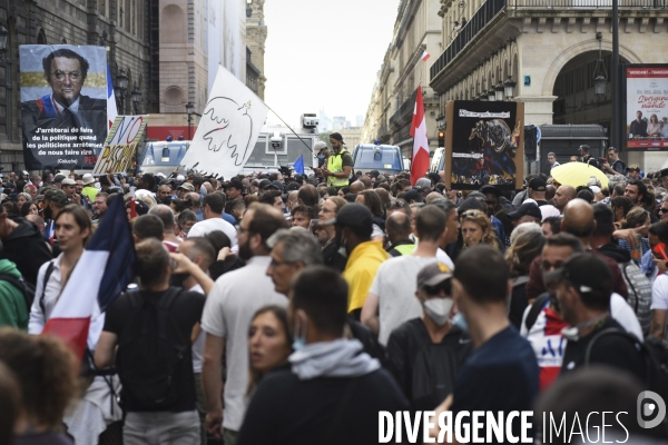 Manifestation contre le passe sanitaire QR code, à Paris le 11 septembre 2021. Demonstration against sanitary pass.