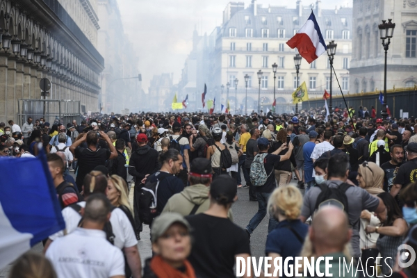 Manifestation contre le passe sanitaire QR code, à Paris le 11 septembre 2021. Demonstration against sanitary pass.