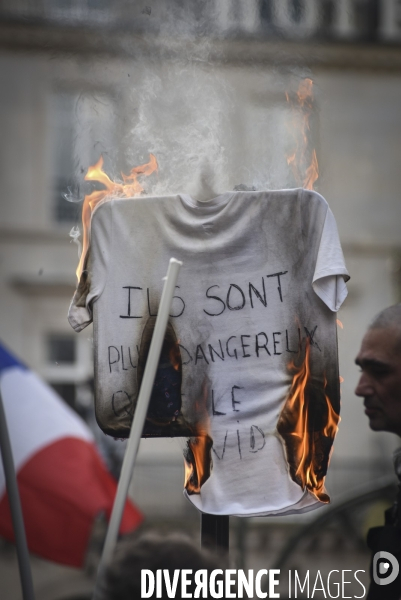 Manifestation contre le passe sanitaire QR code, à Paris le 11 septembre 2021. Demonstration against sanitary pass.