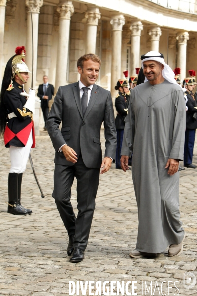 Emmanuel MACRON recoit le Prince heritier de l Emirat d Abu Dhabi