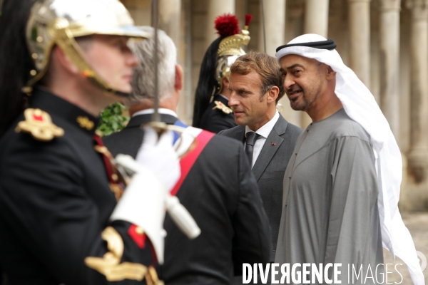 Emmanuel MACRON recoit le Prince heritier de l Emirat d Abu Dhabi