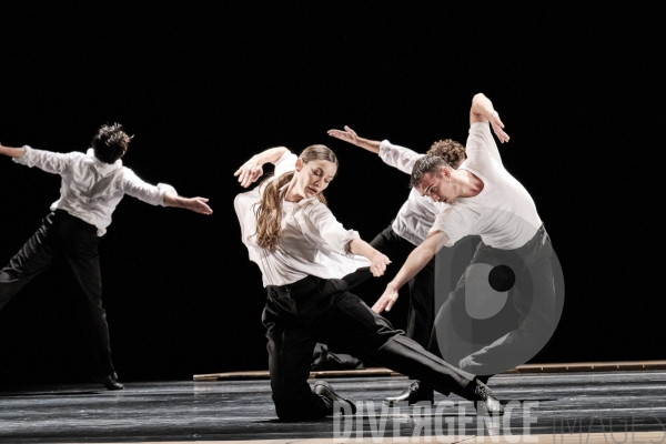 Die Grosse Fuge / Anne Teresa De Keersmaeker / Ballet de l Opéra de Lyon