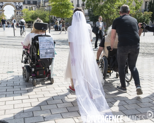 Manif Déconjugalisation AAH