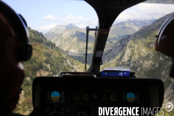 Pont aérien mis en oeuvre pour évacuer les sinistrés et acheminer vivres et matériels à la suite du passage de la tempête Alex le 2/10/2020.Environ 30 hélicoptères et 300 rotations quotidienne