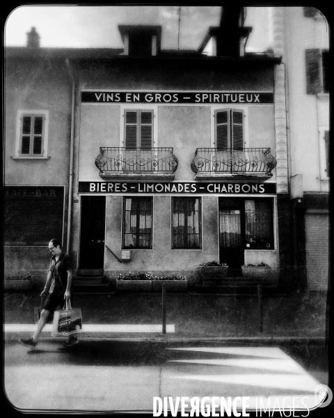 Facade d un ancien commerce à ugine