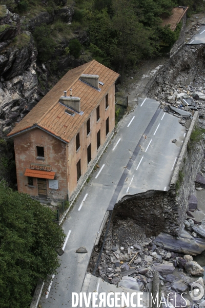 Vallée de la Roya le 07/10/2020 aspect de la route internationale reliant Cuneo à Vintimille entre Fontan et Tende.  En date de septembre En date de septembre 2021 c est 350 millions d euro qui ont ete investi pour la reconstruction de la route environ 