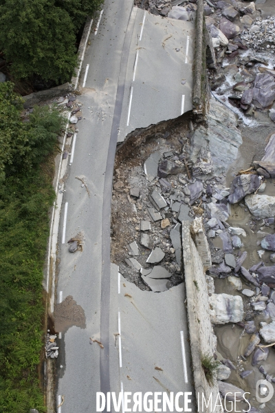 Vallée de la Roya le 07/10/2020 aspect de la route internationale reliant Cuneo à Vintimille entre Fontan et Tende.En date de septembre 2021 c est 350 millions d euro qui ont ete investi pour la reconstruction de la route  environ  200 zones de travaux 